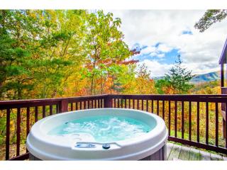 Papa Bear - Private with Hot Tub, Pool Table, and View - Sevierville - 8