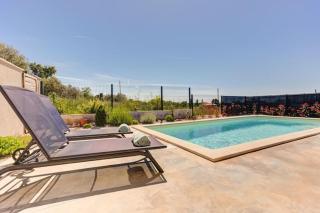 Pola kuće sa bazenom-Eja - Kaštel - 7