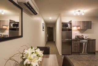 Ramada Suites by Wyndham Queenstown Remarkables Park - Queenstown - 1