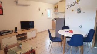 Holiday apartment in Tribunj with balcony, air conditioning, WiFi, washing machine 5040-1 - Tribunj - 0