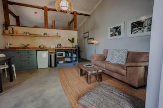 A Hilltop Country Retreat - Swellendam - 3