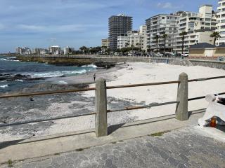 CJ’s OceanCityView Modern Secure 1 bed apartment - Città del Capo - 0