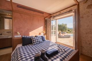 Stone villa situated in the heart of an impressive estate, in one of the most scenic and secluded parts of Corfu’s northeast iconic Mediterranean coastline. - 5