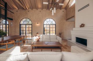 Eclectic and secluded estate, Villa Aegis - Roda - 4