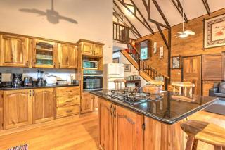 Casa Ylang - Tropical Chalet - 3 Bed, 2 Bath private home - walk to beach - 1