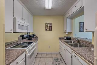 1st-Floor Resort Condo in PCB - Walk to Beach! - Panama City Beach - 9