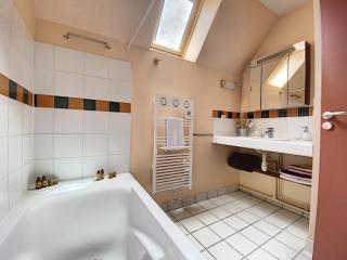 Maison avec piscine - Saint-André-des-Eaux - 4