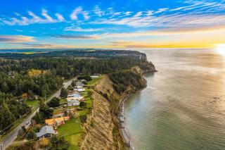 @ Marbella Lane – Wave House, Your Oceanfront Retreat! - Oak Harbor - 3