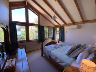Edzell - 5BR Luxury Home l Amazing Lake Views l Games Room l Tennis Court l WiFi - Cataratas de Vitória - 1