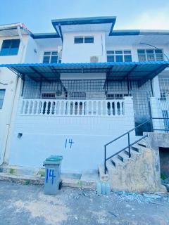Johor Lovy Ros Homestay/12pax/Wifi/IKea Jusco - 1