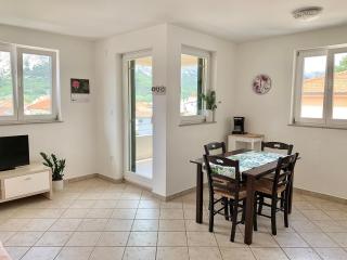Apartments Happy Stay Center Baska - Baška - 4