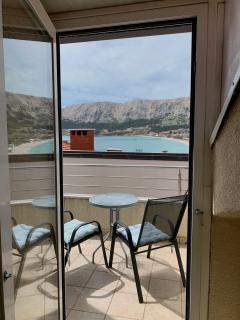 Apartments Happy Stay Center Baska - Baška - 7