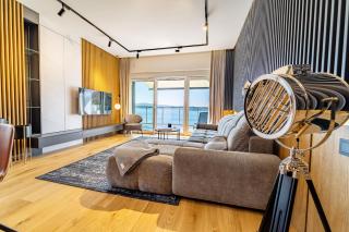 SŁONECZNA ZATOKA 12 - 6