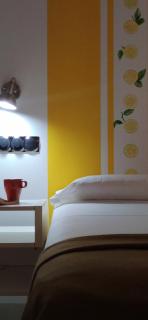 Hostal Santa Ana Colors - Madrid - 5
