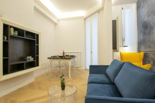 Cavour Stylish House - 5