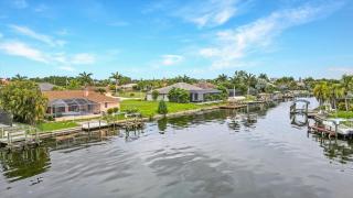 Pet Friendly Paradise with Heated Pool & Spa - Villa Tropic Holiday - Cape Coral - Cape Coral - 6