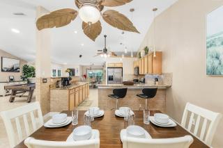 Private Waterfront Villa Heated Pool Pool Table Villa Heat Wave - Roelens Vacations - Cape Coral - 1