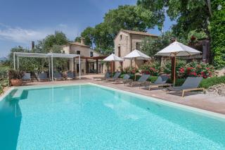 Borgo Baccile by Vini Fantini - Crecchio - 8