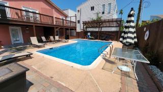 Cozy 2 Bedroom with Big Pool - Campeche Triplex unit C home - South Padre Island - 3