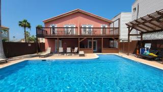 Cozy 2 Bedroom with Big Pool - Campeche Triplex unit C home - South Padre Island - 0