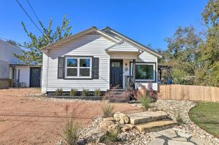 Fredericksburg Getaway with Covered Deck and Fire Pit! - Fredericksburg - 8