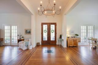 Historic Peterson Mansion - Savor Life and Rest with Friends! - 5