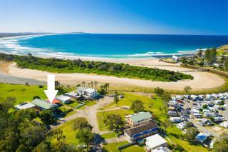 Bellhaven 1, 17 Willow Street - Crescent Head - 0
