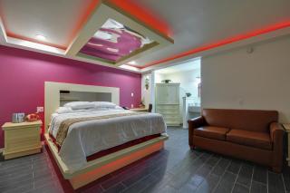 Romantic Inn & Suites - Dallas - 2
