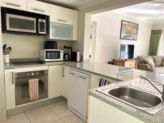 Rockley Golf 810 is a 2 bedroom, 2 Bathroom 1st floor Apartment with pool - Saint James - 7