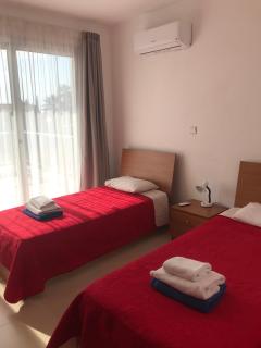 Coral Bay Villa 7, walking distance to the beach - 6