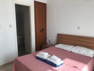 Coral Bay Villa 7, walking distance to the beach - 4