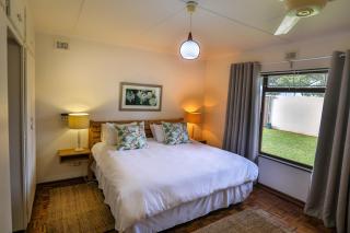 One Jack Powell House- Classic family home steps away from the beach - Ballito - 8