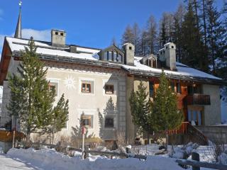 Apartment Chesa Cantieni by Interhome - 1