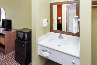 Super 8 by Wyndham Rochester - Rochester - 3