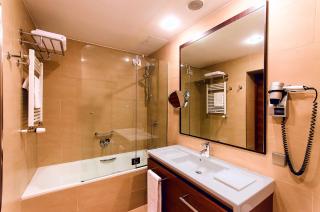 Hotel NH Poznan - Poznań - 9