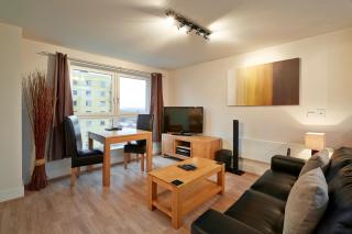 Skyline Plaza By Viridian Apartments - Basingstoke - 5