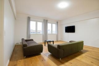 Tolstov Apartments - 250m2 Loft with 6 Rooms im Industriegebiet - 20 Min Messe DUS & Old Town DUS - 2