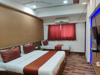 Hotel Nova Prime - Ahmedabad - 6