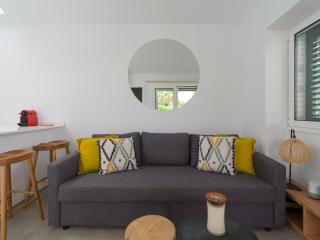 Bungalow nuevo con jardín y piscina/ Newly renovated Bungalow with private garden and swimming pool - 8
