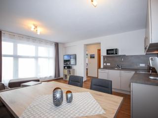 Apartment IsiLiving by Interhome - Fliess - 4