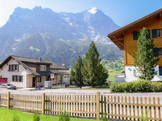 Apartment Chalet La Muntaniala by Interhome - Grindelwald - 2