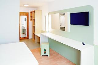 Warrington Motel, J20 M6 Lymm Services - 2