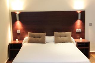 Hotel Rural Arroyo la Plata by Bossh Hotels - Jerez de los Caballeros - 9