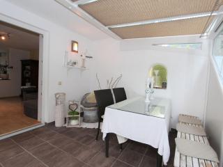 Apartment Evelyne by Interhome - 9