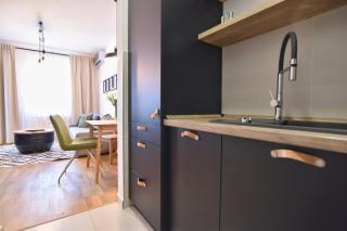 Regina Apartments with free parking - 6