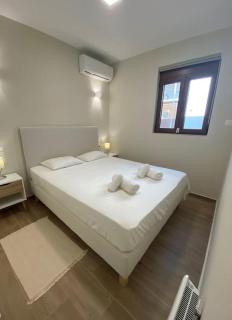 Makry-Gialos Luxury Seaview Apartment - 4