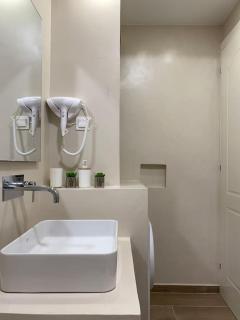 Makry-Gialos Luxury Seaview Apartment - 2