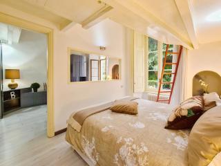 Nona lakeside apt at patrician Villa - 4