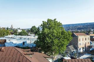 A lovely 2-bedroom apartment in central Tbilisi - 6