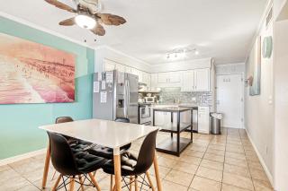 Cherry Grove Retreat & Sea Cabin - Myrtle Beach - 7